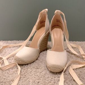 JustFab Espadrilles Cream Size 6.5